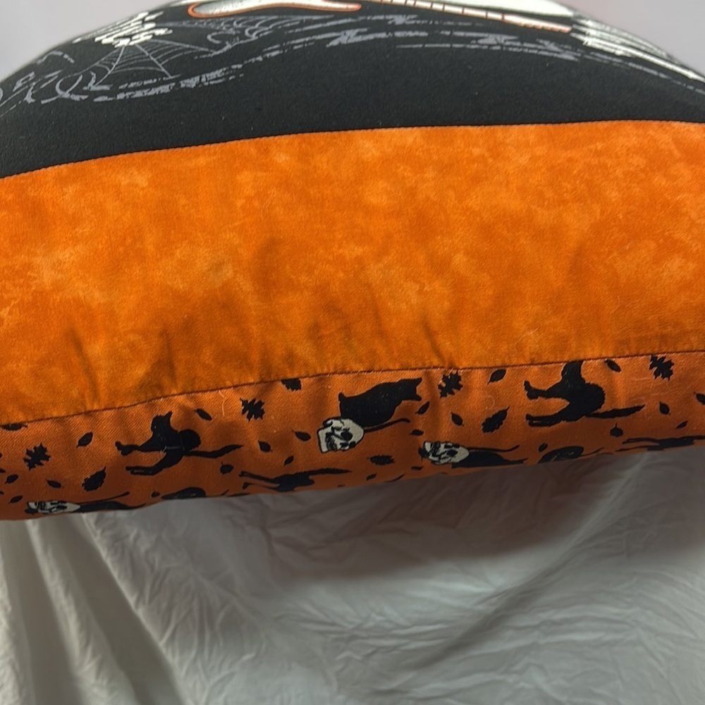 Homemade brand new T-shirt accent pillow. Rock and roll skull Halloween orange - Picture 4 of 8